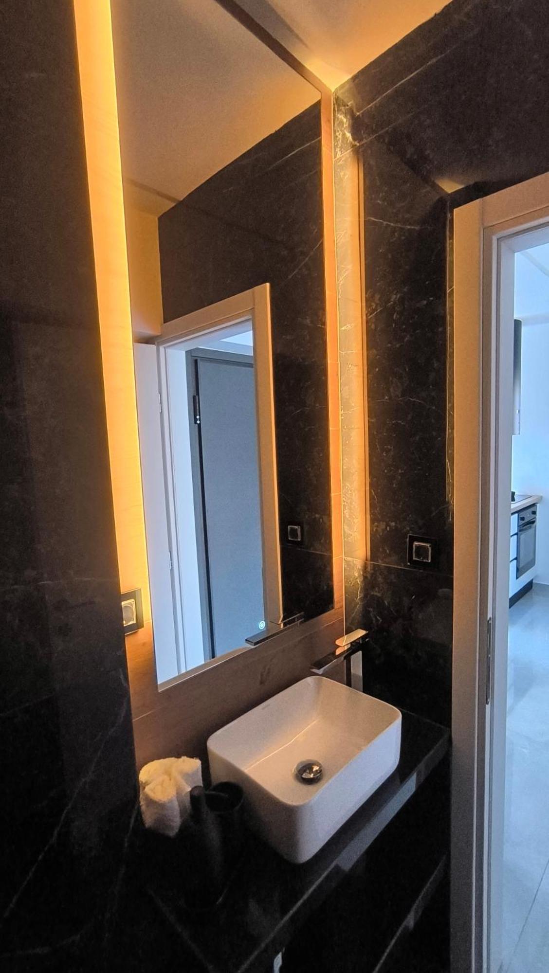 Larisa Absolute Suites, Sky View Smart Home Dış mekan fotoğraf