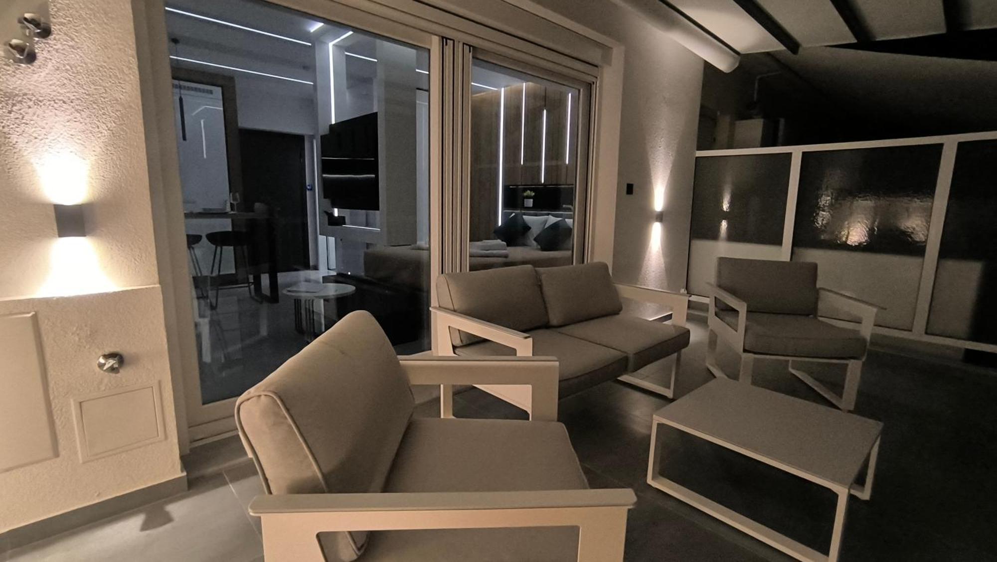 Larisa Absolute Suites, Sky View Smart Home Dış mekan fotoğraf