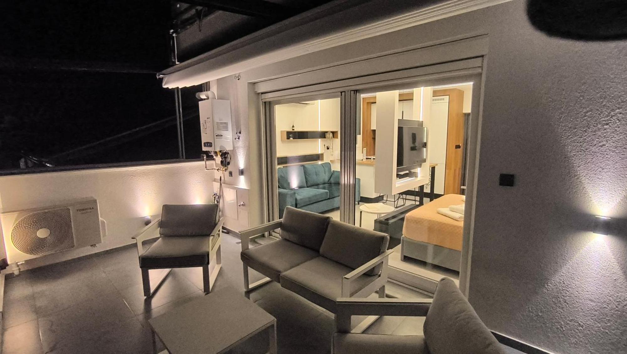 Larisa Absolute Suites, Sky View Smart Home Dış mekan fotoğraf